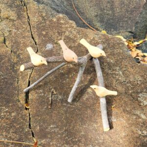 Quatro Pássaros na Base - 31 x 16 x 10 cm