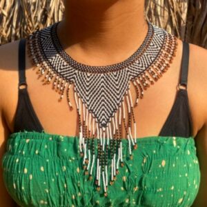 Colar Aype nº 01 - 5 x 47 cm