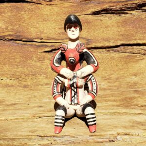 Boneca Karajá com Anta - MG1 - 9 x 9 x 18 cm